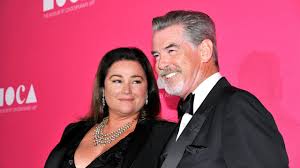 Former James Bond star Pierce Brosnan embraces his changing body while wife Keely Shaye Smith quietly turns heads with remarkable weight loss across Hollywood appearances