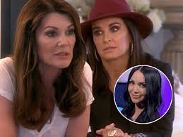 Lisa Vanderpump throws shade at Scheana Shay’s book and jokes about Kyle Richards moving in next door during unfiltered Bravo appearance in New York studio
